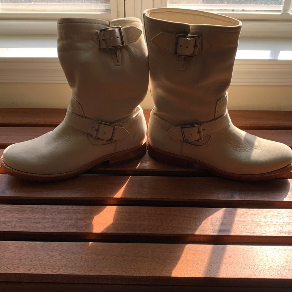 Frye Veronica short